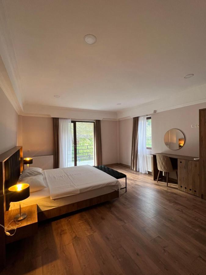 Lileo Inn Hotel Mestia Kültér fotó