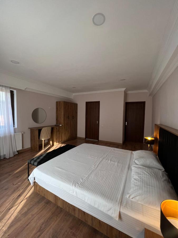 Lileo Inn Hotel Mestia Kültér fotó